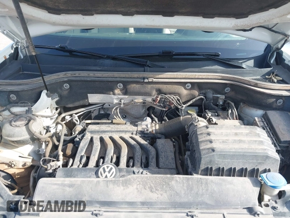 2019 Volkswagen Atlas SEL z VIN 1V2MR2CA8KC569640, wystawiony jako IAAI lot #42083995 z przebiegiem 127 104 mil mil oraz . Historia ofert i sprzedaży dostępna na DreamBid. Obrazek 10.