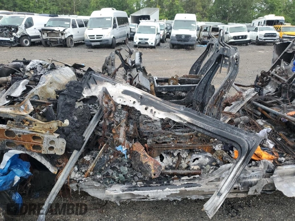 2024 Ford F-350 XL z VIN 1FT8W3DM2REC26928, wystawiony jako Copart lot #72229934 z przebiegiem Nie podano mil oraz Szkoda całkowita • Salvage title. Historia ofert i sprzedaży dostępna na DreamBid. Obrazek 7.