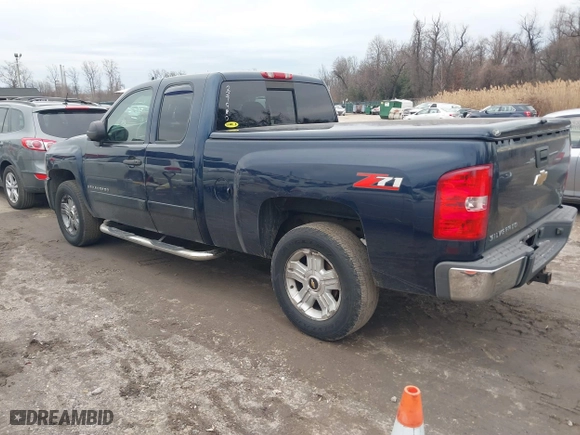 2008 Chevrolet Silverado 1500 LT w/1LT with VIN 2GCEC19J081227980, listed as a IAAI auction lot 41432542 with 199,275 mi miles. Bid and sale history available at carsss.com. Image 3.