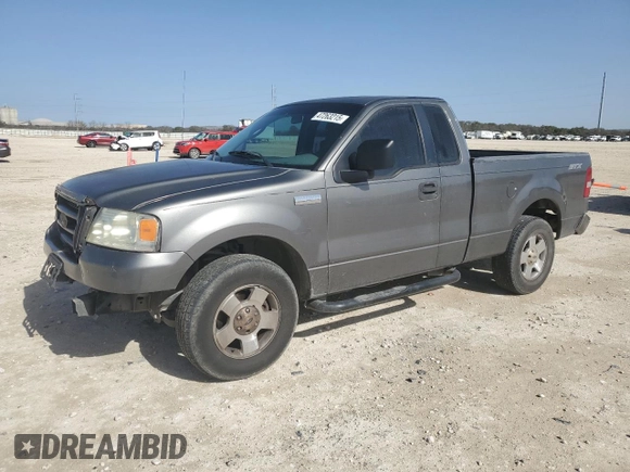 2005 Ford F-150 XL with VIN 1FTRF122X5NB97523, listed as a Copart auction lot 47263215 with 220,777 mi miles and Salvage Title. Bid and sale history available at carsss.com. Image 1.