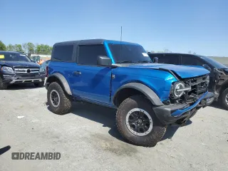 2024 Ford Bronco Big Bend z VIN 1FMDE7AH9RLA94869, wystawiony jako Copart lot #51317025 z przebiegiem 6 884 mil mil oraz Szkoda całkowita • Salvage title. Historia ofert i sprzedaży dostępna na DreamBid. Obrazek 4.