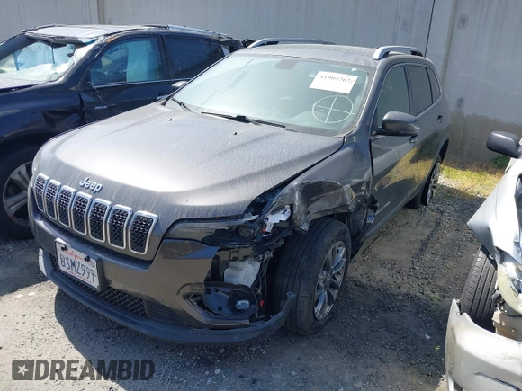 2020 Jeep Cherokee Latitude Plus z VIN 1C4PJLLB9LD605920, wystawiony jako IAAI lot #41905767 z przebiegiem 63 826 mil mil oraz . Historia ofert i sprzedaży dostępna na DreamBid. Obrazek 18.