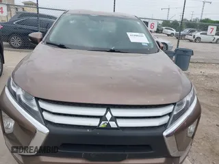 2020 Mitsubishi Eclipse Cross ES z VIN JA4AS3AAXLZ021438, wystawiony jako IAAI lot #41900181 z przebiegiem 91 306 mil mil oraz . Historia ofert i sprzedaży dostępna na DreamBid. Obrazek 6.