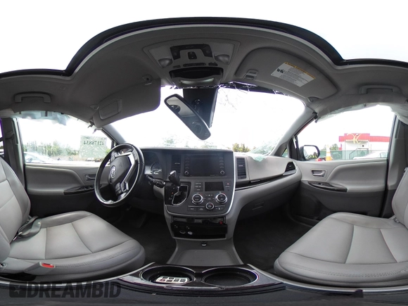 2020 Toyota Sienna XLE Auto Access Seat z VIN 5TDYZ3DC6LS021788, wystawiony jako IAAI lot #42178834 z przebiegiem 132 107 mil mil oraz . Historia ofert i sprzedaży dostępna na DreamBid. Obrazek 20.