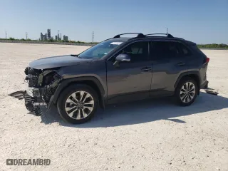 2021 Toyota RAV4 XLE Premium with VIN 2T3C1RFV4MW152088, listed as a Copart auction lot 51761745 with 26,549 mi miles and Salvage Title. Bid and sale history available at carsss.com. Image 1.