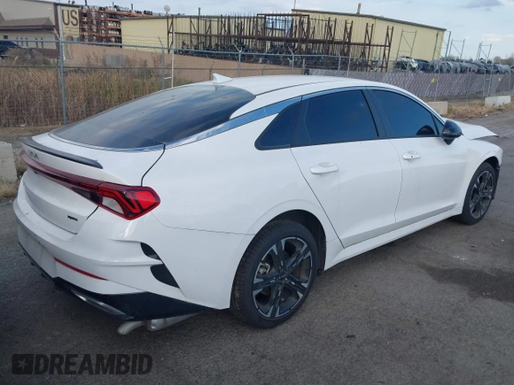 2024 Kia K5 GT-Line z VIN 5XXG64J29RG259036, wystawiony jako IAAI lot #40777274 z przebiegiem 6716 mil mil oraz . Historia ofert i sprzedaży dostępna na DreamBid. Obrazek 4.