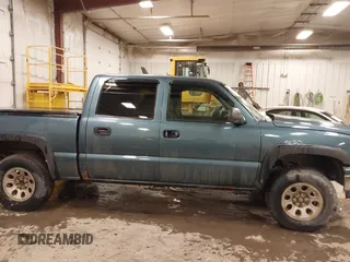 2007 Chevrolet Silverado 1500 LT3 with VIN 2GCEK13Z371100396, listed as a IAAI auction lot 41974792 with 293,525 mi miles and . Bid and sale history available at DreamBid. Image 13.