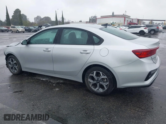 2021 Kia Forte LXS with VIN 3KPF24AD3ME268213, listed as a IAAI auction lot 41561861 with 22,544 mi miles and . Bid and sale history available at DreamBid. Image 15.
