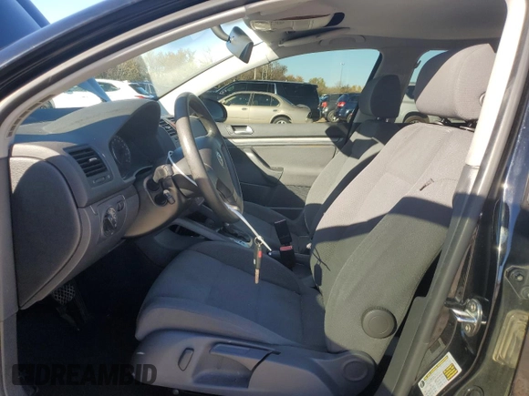 2006 Volkswagen Rabbit with VIN WVWDR91K36W136317, listed as a Copart auction lot 81592864 with 102,089 mi miles and Salvage Title. Bid and sale history available at carsss.com. Image 7.