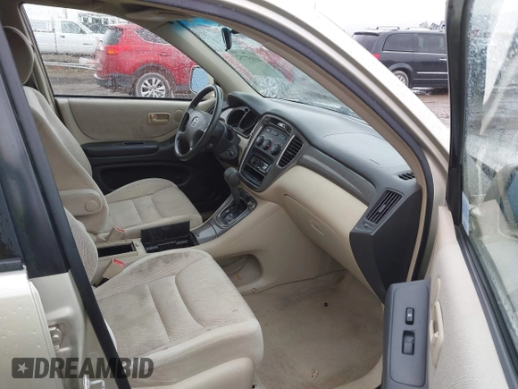 2003 Toyota Highlander z VIN JTEHF21A930120092, wystawiony jako IAAI lot #41857752 z przebiegiem 229 609 mil mil oraz . Historia ofert i sprzedaży dostępna na DreamBid. Obrazek 5.