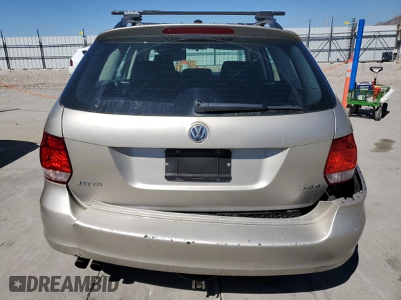 2013 Volkswagen Jetta SportWagen SE w/Sunroof with VIN 3VWPP7AJ2DM638597, listed as a Copart auction lot 72254054 with 281,758 mi miles and Salvage Title. Bid and sale history available at carsss.com. Image 6.