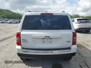 2016 Jeep Patriot High Altitude with VIN 1C4NJRFB0GD552651, listed as a Copart auction lot 55886435 with 105,735 mi miles and Clean Title. Bid and sale history available at DreamBid. Image 6.