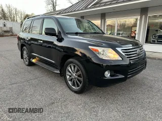 2011 Lexus LX 570 z VIN JTJHY7AX1B4066517, wystawiony jako Copart lot #58615465 z przebiegiem 175 190 mil mil oraz Czysty tytuł • Clean title. Historia ofert i sprzedaży dostępna na DreamBid. Obrazek 1.
