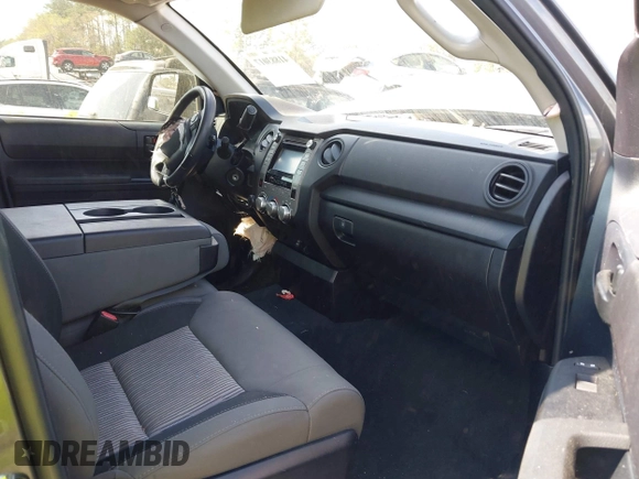 2014 Toyota Tundra 4WD Truck SR with VIN 5TFUM5F11EX055025, listed as a IAAI auction lot 41883017 with 100,565 mi miles. Bid and sale history available at carsss.com. Image 5.