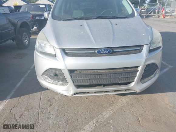 2014 Ford Escape SE with VIN 1FMCU0GX3EUE33604, listed as a IAAI auction lot 42080186 with 149,930 mi miles. Bid and sale history available at carsss.com. Image 6.