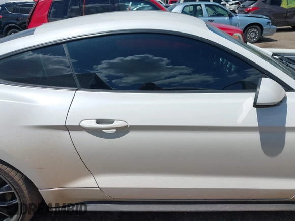 2017 Ford Mustang V6 с VIN 1FA6P8AM8H5235207, выставлен на аукционе IAAI как лот 42388120 с пробегом 105 450 миль миль и . История ставок и продаж доступна на DreamBid. Изображение 13.