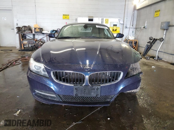 2011 BMW Z4 sDrive30i с VIN WBALM5C52BE380399, выставлен на аукционе Copart как лот 45909605 с пробегом 89 328 миль миль и Списание • Salvage title. История ставок и продаж доступна на DreamBid. Изображение 5.