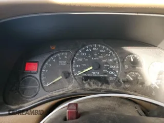 2000 GMC Sierra 1500 SL with VIN 2GTEC19V8Y1236039, listed as a Copart auction lot 87257984 with Not Provided miles and Clean Title. Bid and sale history available at DreamBid. Image 9.