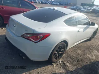 2013 Hyundai Genesis Coupe Premium z VIN KMHHT6KD4DU088543, wystawiony jako IAAI lot #42135293 z przebiegiem 149 302 mil mil oraz . Historia ofert i sprzedaży dostępna na DreamBid. Obrazek 4.