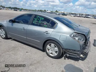 2007 Nissan Altima 2.5 S with VIN 1N4AL21E27C174572, listed as a IAAI auction lot 41561396 with 148,497 mi miles. Bid and sale history available at carsss.com. Image 3.