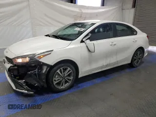 2024 Kia Forte LXS with VIN 3KPF24ADXRE757344, listed as a Copart auction lot 53042775 with 27,367 mi miles and Salvage Title. Bid and sale history available at carsss.com. Image 1.