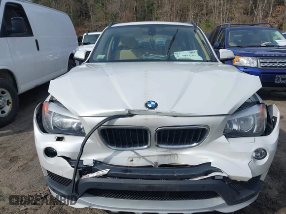 2015 BMW X1 xDrive28i with VIN WBAVL1C59FVY40443, listed as a IAAI auction lot 41777176 with 91,560 mi miles. Bid and sale history available at carsss.com. Image 6.