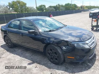 2011 Ford Fusion SE with VIN 3FAHP0HA7BR203021, listed as a IAAI auction lot 42046472 with 155,293 mi miles. Bid and sale history available at carsss.com. Image 1.