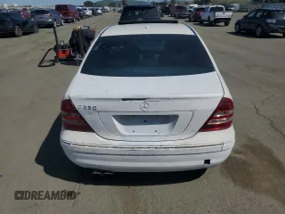 2007 Mercedes-Benz C 230 Sport with VIN WDBRF52H67F889835, listed as a Copart auction lot 51291795 with 150,526 mi miles and Salvage Title. Bid and sale history available at DreamBid. Image 6.