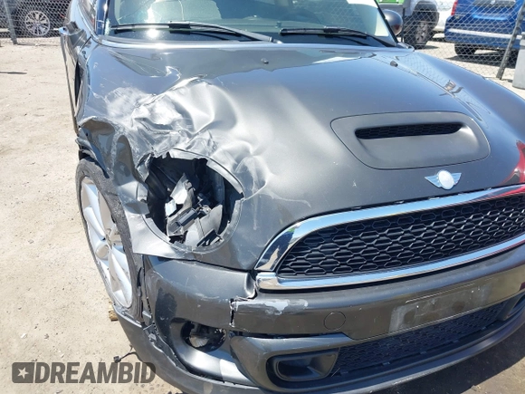2013 MINI Hardtop S with VIN WMWSV3C52DT396453, listed as a IAAI auction lot 42583892 with 143,190 mi miles and . Bid and sale history available at DreamBid. Image 18.