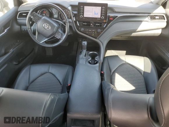 2022 Toyota Camry SE with VIN 4T1G11AK4NU684242, listed as a Copart auction lot 52461515 with 53,933 mi miles and Salvage Title. Bid and sale history available at DreamBid. Image 8.