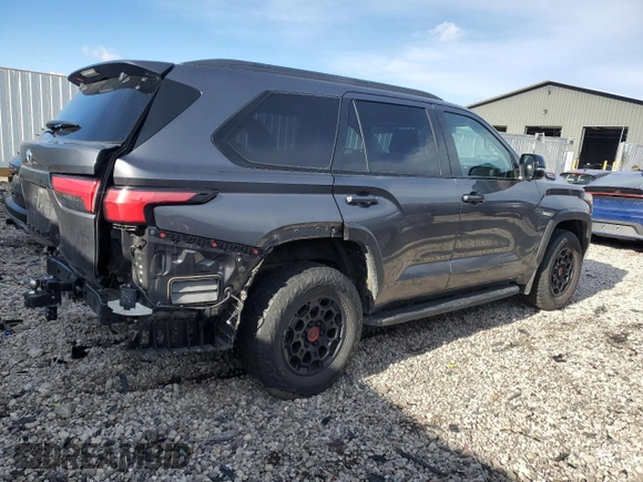 2023 Toyota Sequoia SR5 with VIN 7SVAAABA5PX013993, listed as a Copart auction lot 81486754 with 18,740 mi miles and Salvage Title. Bid and sale history available at carsss.com. Image 3.