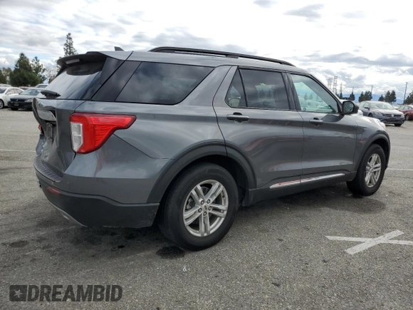 2023 Ford Explorer XLT with VIN 1FMSK7DH6PGA12033, listed as a Copart auction lot 44444865 with 27,826 mi miles and Salvage Title. Bid and sale history available at carsss.com. Image 3.
