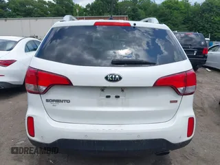 2015 Kia Sorento LX with VIN 5XYKTDA6XFG640536, listed as a IAAI auction lot 42687095 with 142,816 mi miles and . Bid and sale history available at DreamBid. Image 16.