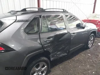2023 Toyota RAV4 XLE with VIN 2T3P1RFV4PC340763, listed as a IAAI auction lot 41921939 with 41,406 mi miles. Bid and sale history available at carsss.com. Image 6.
