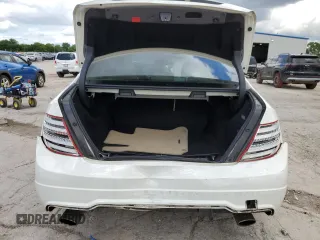 2012 Mercedes-Benz C 300 Sport с VIN WDDGF8BB7CR209364, выставлен на аукционе Copart как лот 55526085 с пробегом 119 461 миль миль и Списание • Salvage title. История ставок и продаж доступна на DreamBid. Изображение 6.