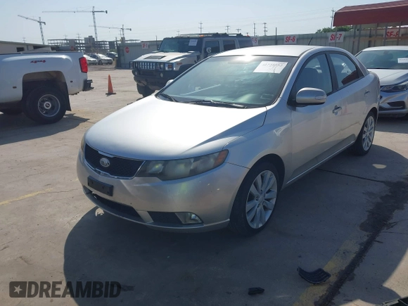 2010 Kia Forte SX с VIN KNAFW4A34A5116442, выставлен на аукционе IAAI как лот 42202552 с пробегом 133 303 миль миль и . История ставок и продаж доступна на DreamBid. Изображение 19.