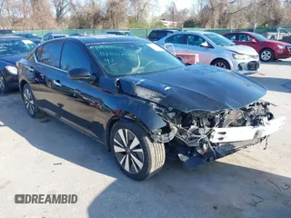 2019 Nissan Altima 2.5 SV with VIN 1N4BL4DV1KC104369, listed as a IAAI auction lot 41933069 with 40,542 mi miles. Bid and sale history available at carsss.com. Image 1.
