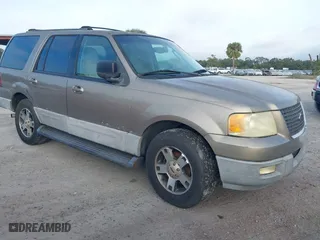 2003 Ford Expedition Special Service with VIN 1FMRU15W53LA44296, listed as a IAAI auction lot 41084481 with 1 mi miles. Bid and sale history available at carsss.com. Image 1.