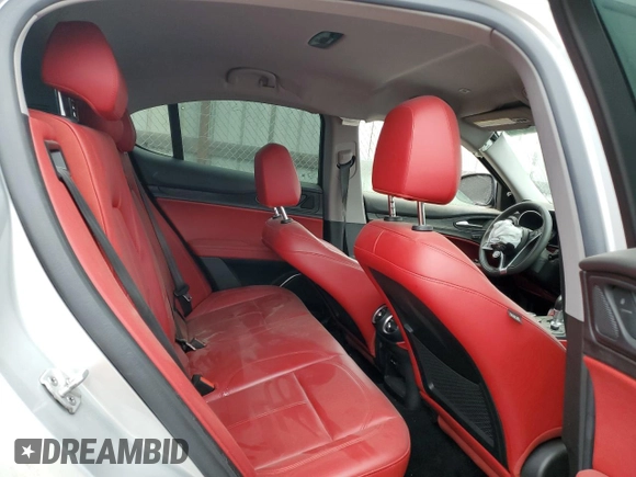 2019 Alfa Romeo Stelvio z VIN ZASPAJAN0K7C71850, wystawiony jako Copart lot #54234205 z przebiegiem Nie podano mil oraz Szkoda całkowita • Salvage title. Historia ofert i sprzedaży dostępna na DreamBid. Obrazek 11.