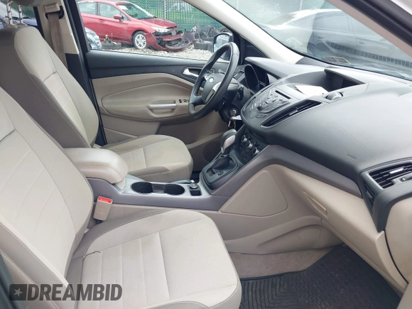 2014 Ford Escape SE with VIN 1FMCU9GX9EUC61521, listed as a IAAI auction lot 42535244 with 129,315 mi miles and . Bid and sale history available at DreamBid. Image 5.