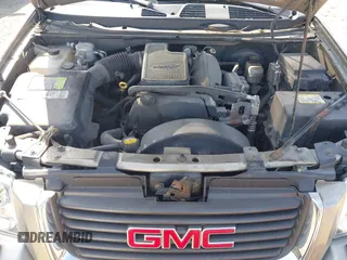 2003 GMC Envoy SLT with VIN 1GKES16S336101568, listed as a IAAI auction lot 40187998 with 185,402 mi miles. Bid and sale history available at carsss.com. Image 10.