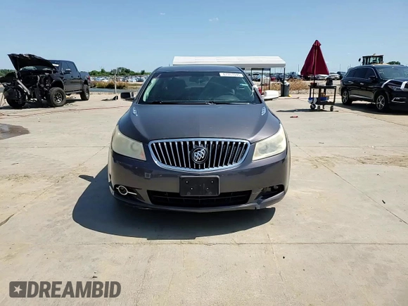 2013 Buick LaCrosse Leather z VIN 1G4GC5E38DF200726, wystawiony jako Copart lot #61357095 z przebiegiem 279 165 mil mil oraz Szkoda całkowita • Salvage title. Historia ofert i sprzedaży dostępna na DreamBid. Obrazek 13.