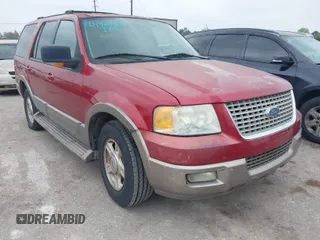 2004 Ford Expedition Eddie Bauer with VIN 1FMFU17L74LA46624, listed as a IAAI auction lot 41928841 with 240,572 mi miles. Bid and sale history available at carsss.com. Image 1.