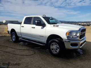 2024 Ram 2500 Big Horn with VIN 3C6UR5DJ5RG341921, listed as a Copart auction lot 88494245 with 9,816 mi miles and Clean Title. Bid and sale history available at carsss.com. Image 4.