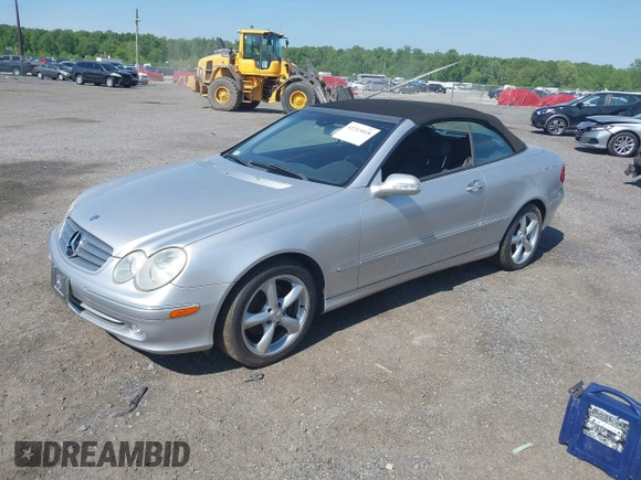 2005 Mercedes-Benz CLK 320 with VIN WDBTK65G55T040420, listed as a IAAI auction lot 42213018 with 32,696 mi miles and . Bid and sale history available at DreamBid. Image 2.