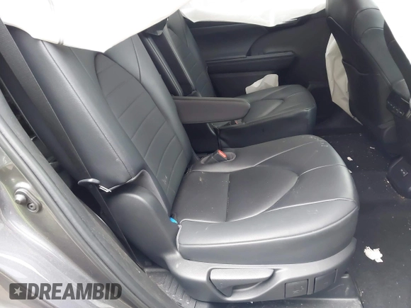 2023 Toyota Highlander L with VIN 5TDKDRBH7PS044010, listed as a IAAI auction lot 42072483 with 21,655 mi miles and . Bid and sale history available at DreamBid. Image 8.
