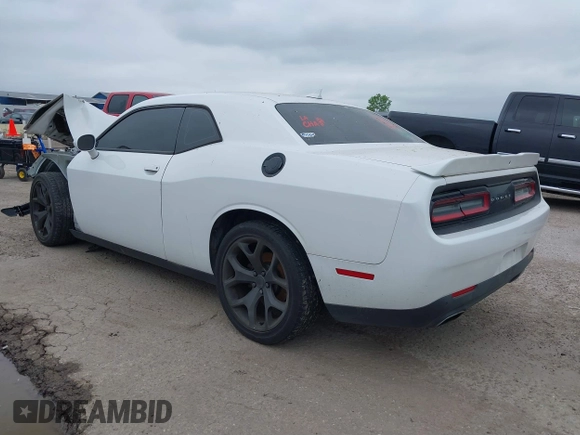 2015 Dodge Challenger SXT Plus z VIN 2C3CDZBG9FH894976, wystawiony jako IAAI lot #39188506 z przebiegiem 103 501 mil mil oraz . Historia ofert i sprzedaży dostępna na DreamBid. Obrazek 3.