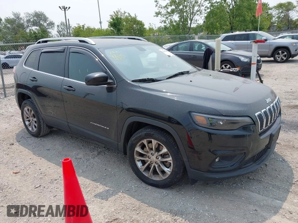 2019 Jeep Cherokee Latitude z VIN 1C4PJLCB2KD114541, wystawiony jako IAAI lot #42399685 z przebiegiem 174 052 mil mil oraz . Historia ofert i sprzedaży dostępna na DreamBid. Obrazek 1.
