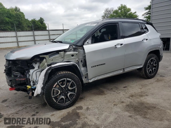 2025 Jeep Compass Trailhawk with VIN 3C4NJDDN9ST556944, listed as a Copart auction lot 65061335 with 10,196 mi miles and Clean title. Bid and sale history available at DreamBid. Image 1.