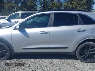 2019 Kia Niro EX with VIN KNDCC3LC2K5248526, listed as a IAAI auction lot 42043256 with 123,058 mi miles. Bid and sale history available at carsss.com. Image 14.